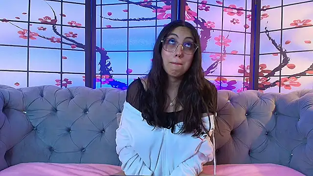 sweetlyundone online show from April 2026 08:04:02 PM