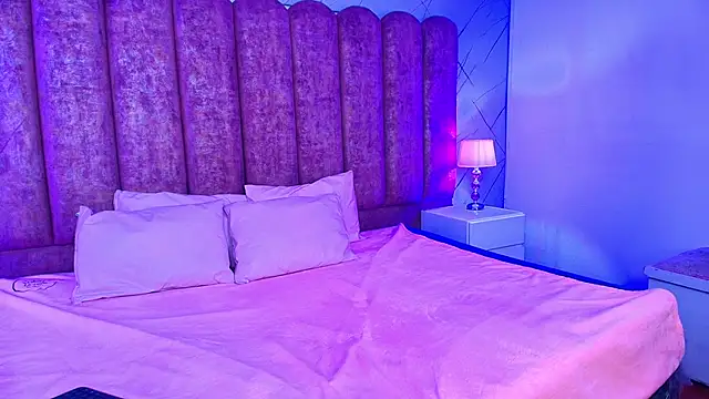 sweetlyundone online show from April 2026 09:22:01 PM