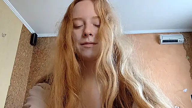 Snapshot of KateVibe_01 chatting on July 2026 04:24:01 AM KateVibe 01 online show from July 2026 04:24:01 AM