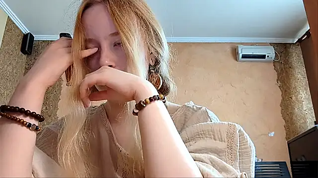 KateVibe 01 online show from May 2026 01:18:02 AM
