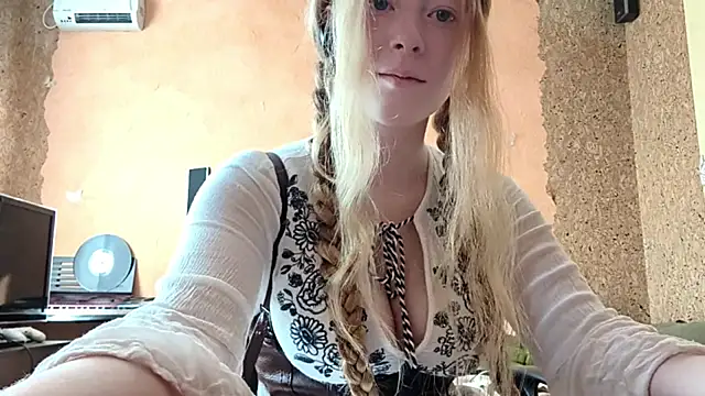 KateVibe 01 online show from April 2026 11:17:02 PM