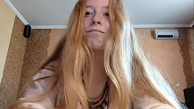 Snapshot of KateVibe_01 chatting on June 2026 04:18:01 AM KateVibe 01 online show from June 2026 04:18:01 AM