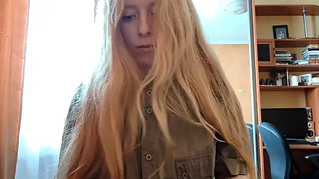 KateVibe 01 online show from April 2026 03:33:01 AM