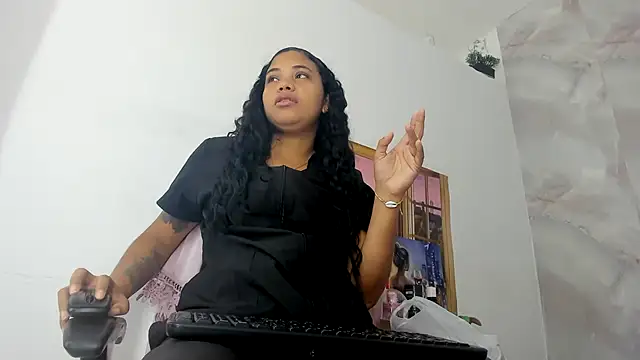 EllyBloom online show from July 2026 01:39:02 PM