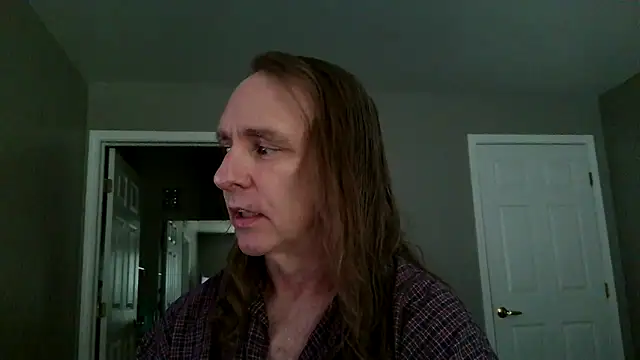 Magnus Luv online show from July 2026 06:30:02 PM