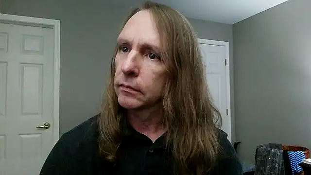 Magnus Luv online show from July 2026 10:54:01 PM