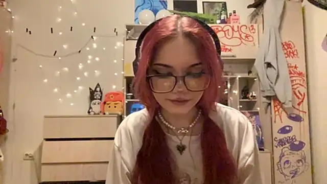 RedHeadCat online show from April 2026 09:10:01 PM