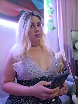 ItsAuroraBorealis online show from June 2026 01:16:02 AM