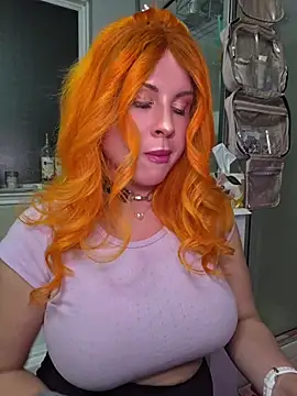 Snapshot of ItsAuroraBorealis chatting on June 2026 04:14:02 AM ItsAuroraBorealis online show from June 2026 04:14:02 AM