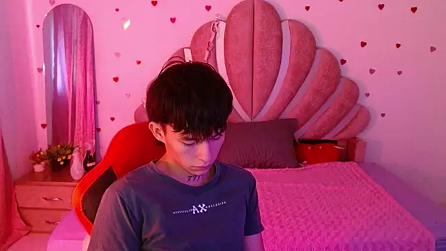 Marco fox723 online show from April 2026 05:36:01 PM