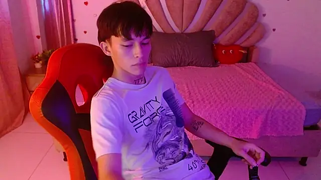 Marco fox723 online show from April 2026 07:58:02 PM