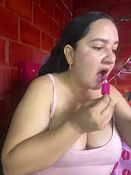 Fresita-12 online show from May 2026 06:48:01 PM