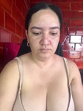 Fresita-12 online show from May 2026 05:45:02 PM
