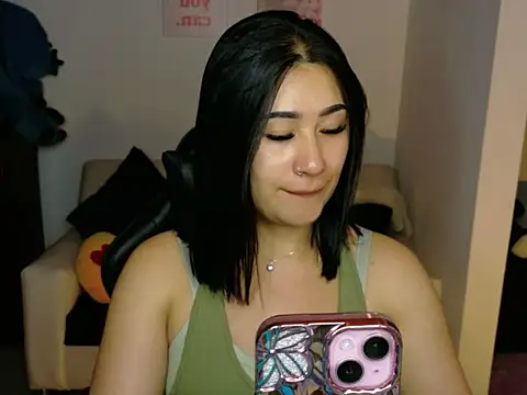 EvelynLeen  online show from May 2026 07:11:01 PM