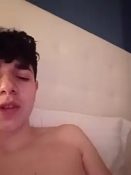 Thuuualvaritoohh online show from April 2026 10:00:02 PM