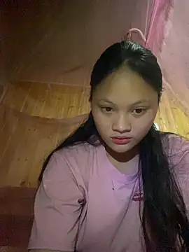Snapshot of __Sunflower__ chatting on April 2026 12:28:01 AM Sunflower online show from April 2026 12:28:01 AM