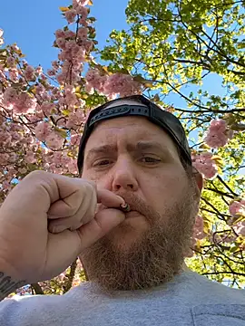 jayc23 online show from April 2026 07:17:01 PM