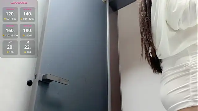 tingting-youu online show from April 2026 10:31:01 AM