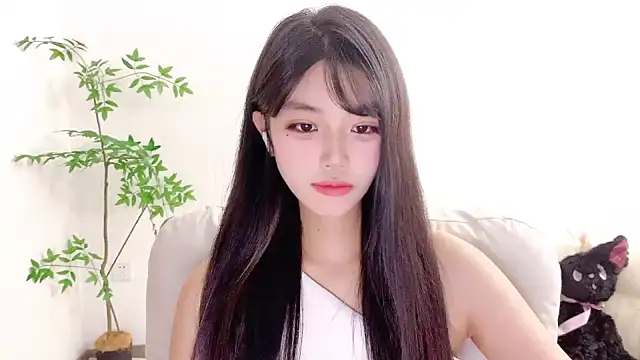 Snapshot of Kitteovo chatting on May 2026 08:19:02 AM Kitteovo online show from May 2026 08:19:02 AM