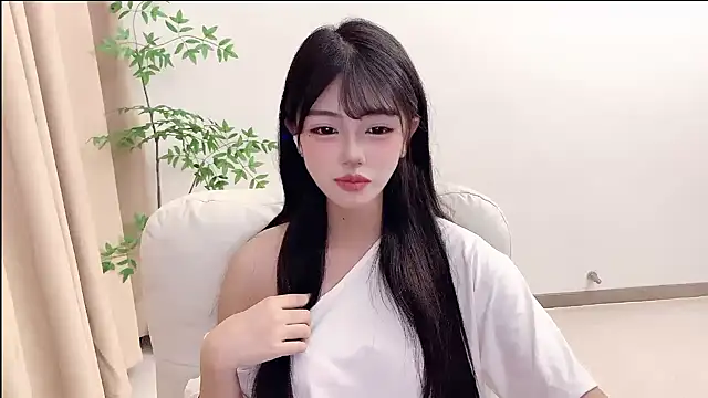 Snapshot of Kitteovo chatting on June 2026 04:49:02 PM Kitteovo online show from June 2026 04:49:02 PM