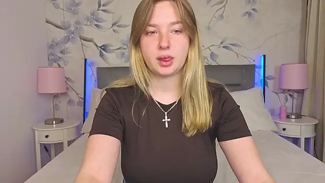 Snapshot of Delicious_sugar chatting on April 2026 12:33:01 PM Delicious sugar online show from April 2026 12:33:01 PM