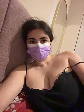 AnnieCartier online show from May 2026 01:08:02 PM