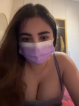 AnnieCartier online show from May 2026 03:51:02 PM