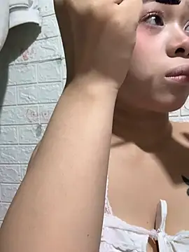 Sexx-12x online show from May 2026 04:35:01 PM