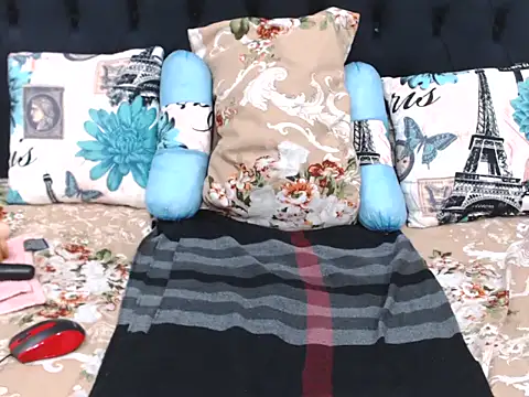 ChocolateClitt online show from April 2026 02:12:02 PM