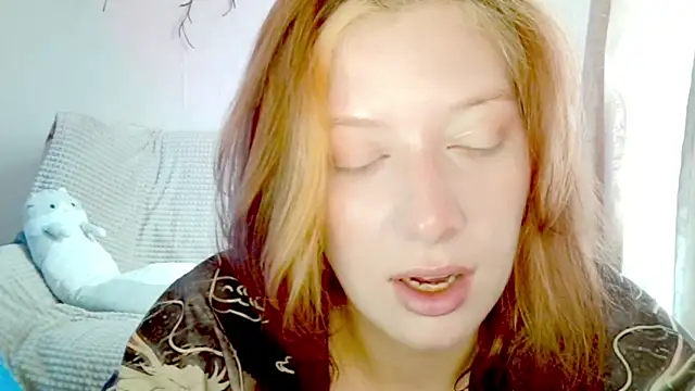 Snapshot of earn_my_lily chatting on April 2026 07:15:01 AM earn my lily online show from April 2026 07:15:01 AM