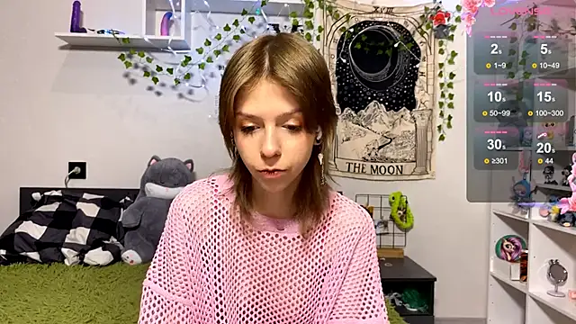 LunaBless online show from April 2026 02:06:01 AM