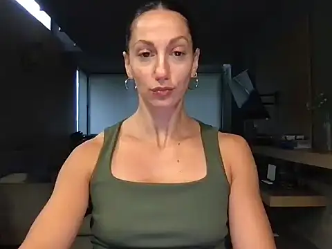 canduxgirl online show from April 2026 03:07:01 PM