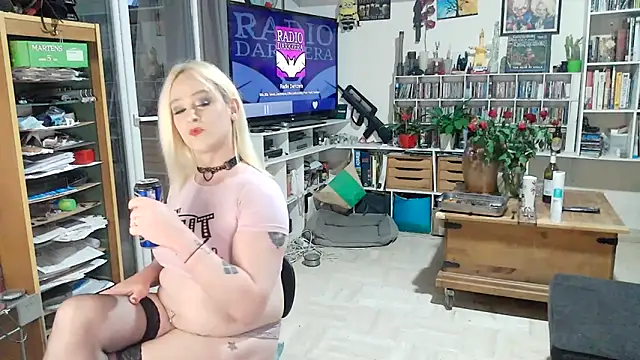 teddythebeer86 online show from May 2026 07:45:01 PM