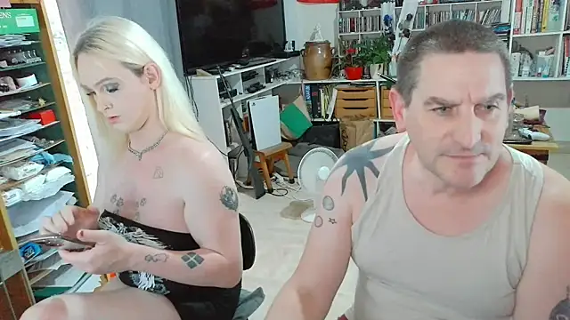 teddythebeer86 online show from June 2026 03:12:02 PM