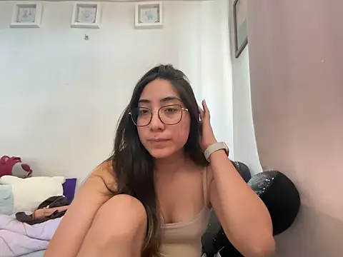 vampiralatina online show from July 2026 06:29:02 PM