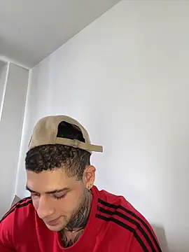 Snapshot of dream_party_4U chatting on April 2026 04:52:02 PM dream party 4U online show from April 2026 04:52:02 PM