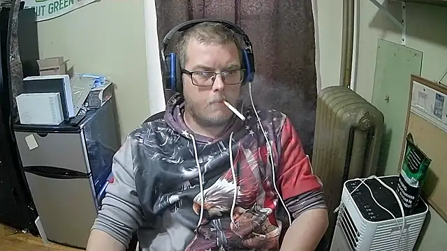 andrewjohn37 online show from April 2026 04:13:02 PM