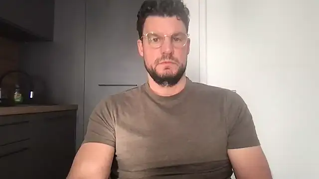 YoloNude online show from April 2026 06:48:02 AM