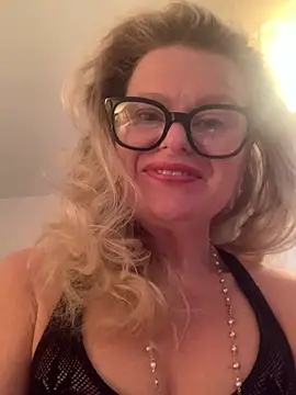 Love Lee xo online show from June 2026 11:27:01 AM