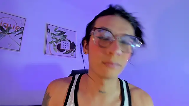 Maddie Ray online show from June 2026 11:33:01 AM