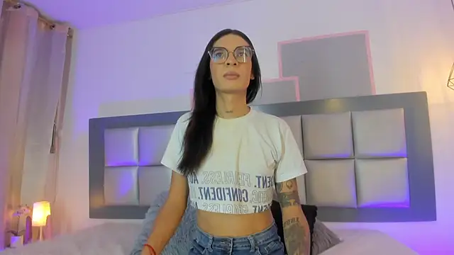 Maddie Ray online show from July 2026 08:09:02 PM