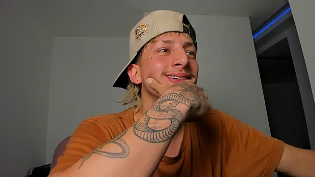 ZarcooX online show from April 2026 03:46:02 AM