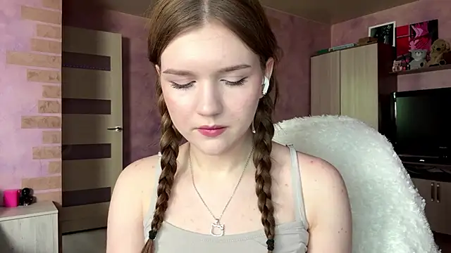 DorotaMeowtTo online show from May 2026 12:45:01 PM