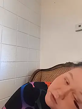 hisalphaqueen27 online show from April 2026 05:36:01 PM