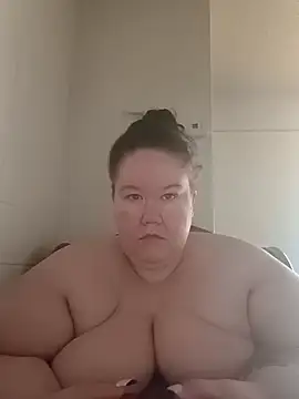 hisalphaqueen27 online show from April 2026 04:43:02 PM