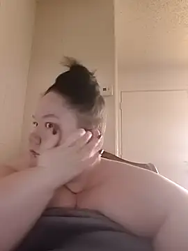 hisalphaqueen27 online show from April 2026 05:03:02 PM