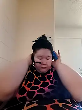 hisalphaqueen27 online show from April 2026 06:23:01 PM