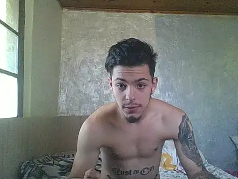 robertmrn112 online show from May 2026 11:26:01 AM