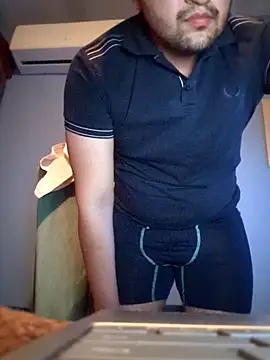 DavidGomez19x online show from April 2026 05:32:01 AM