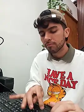 RodrigoColby2 online show from May 2026 10:13:01 PM